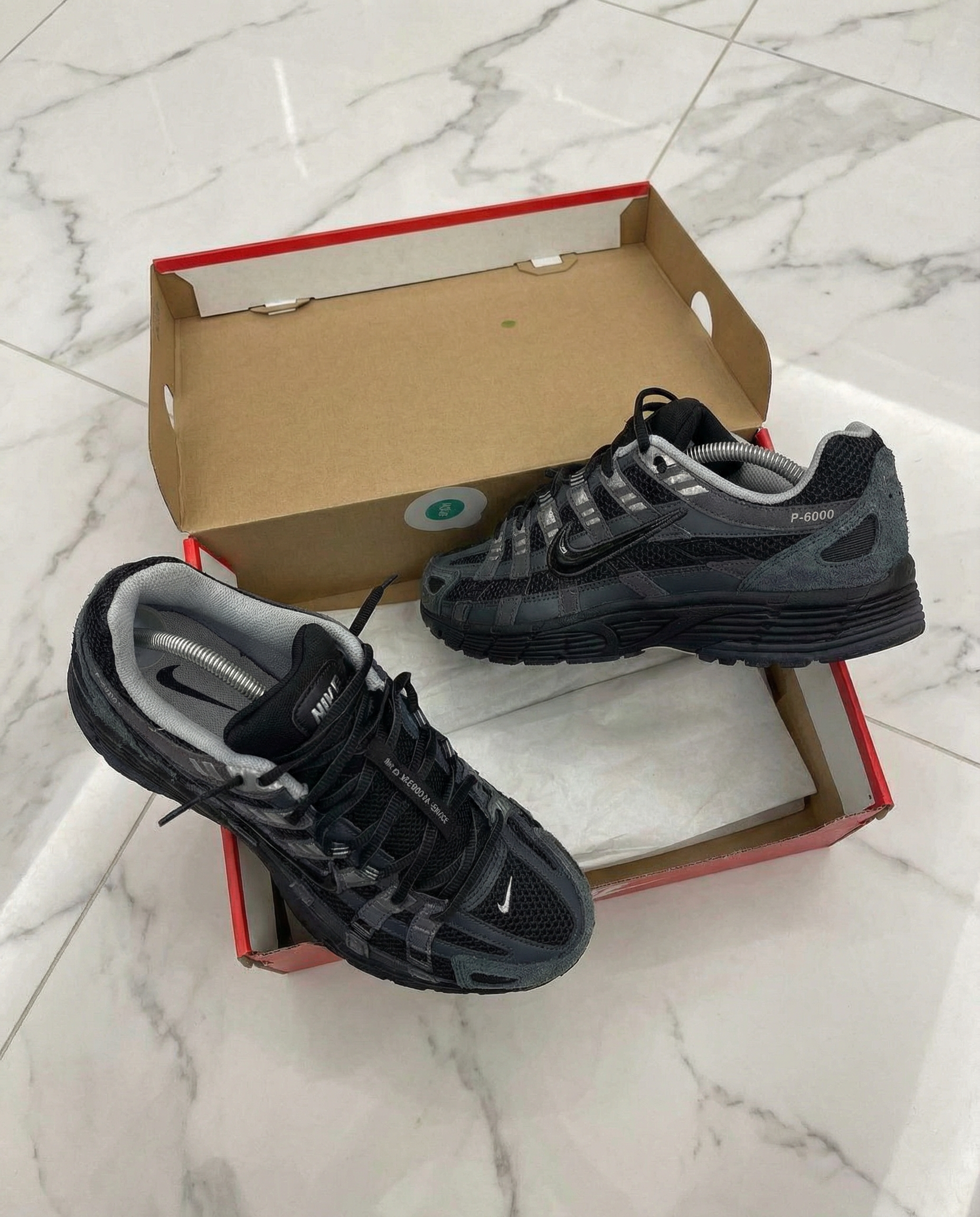 Nike P6000 CHROME ANTHRACITE